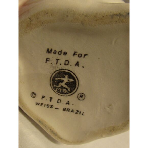 Vintage bunny rabbit vase pink flowers Weiss Brazil FTDA  pink nose - Picture 7 of 7